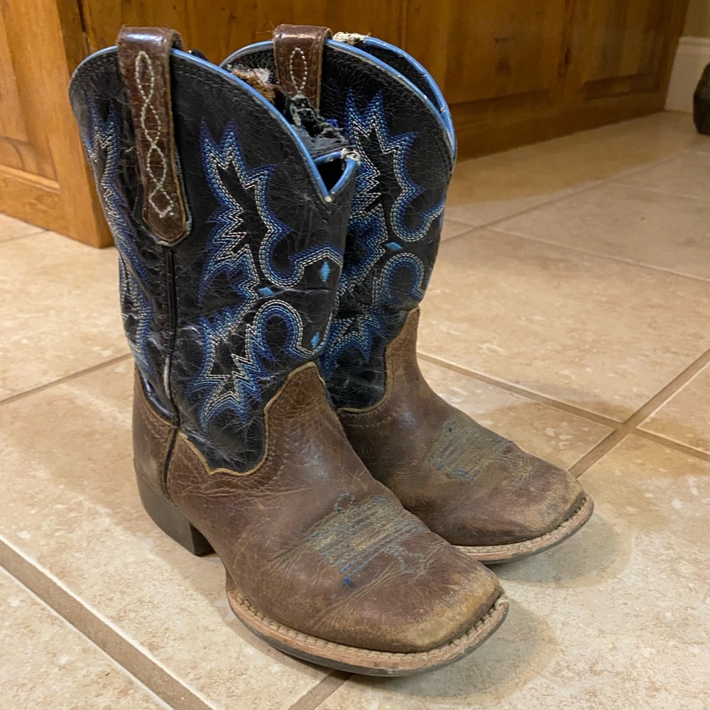 Ariat kids boot